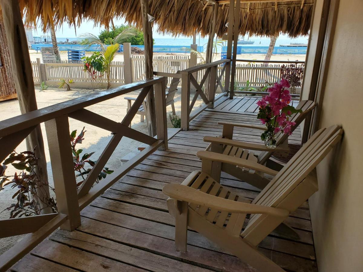 Hôtel The Bounty à Caye Caulker Extérieur photo