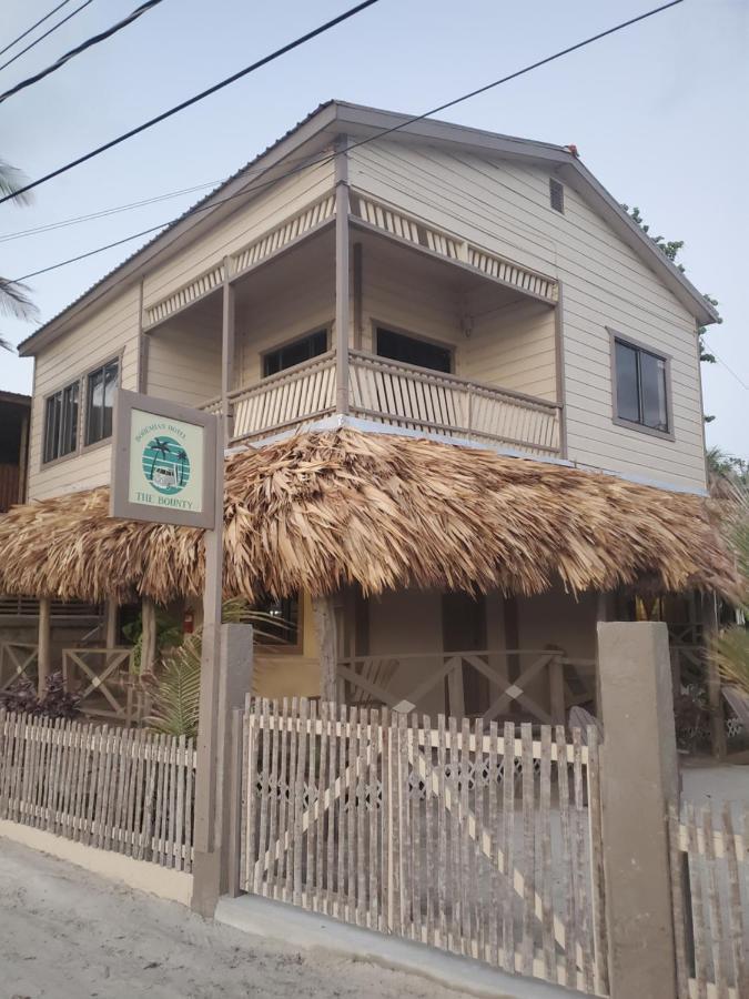 Hôtel The Bounty à Caye Caulker Extérieur photo